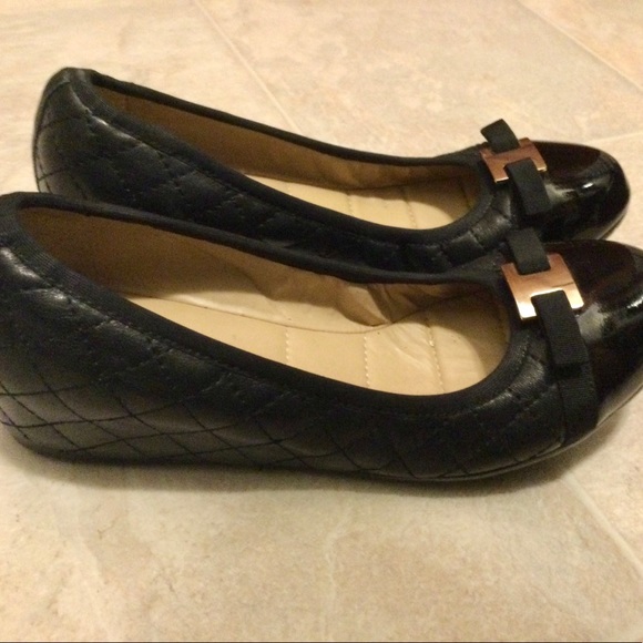 Nieman Marcus leather slippers size 6M NEW with original price tag. - Picture 2 of 4